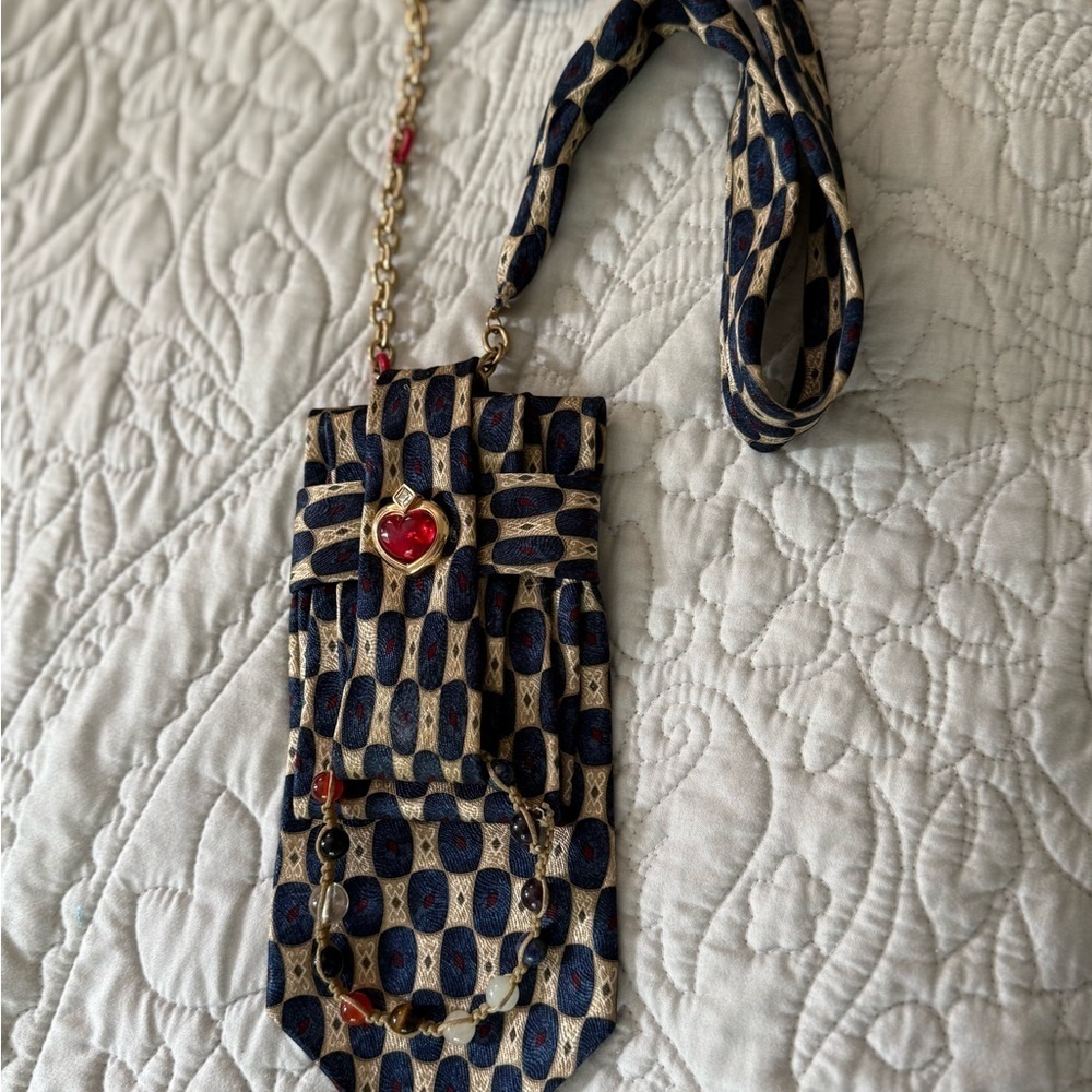 Silk Tie Upcycled Jabot Necklace Vintage Jewellery Embellishments - Picture 14 of 14